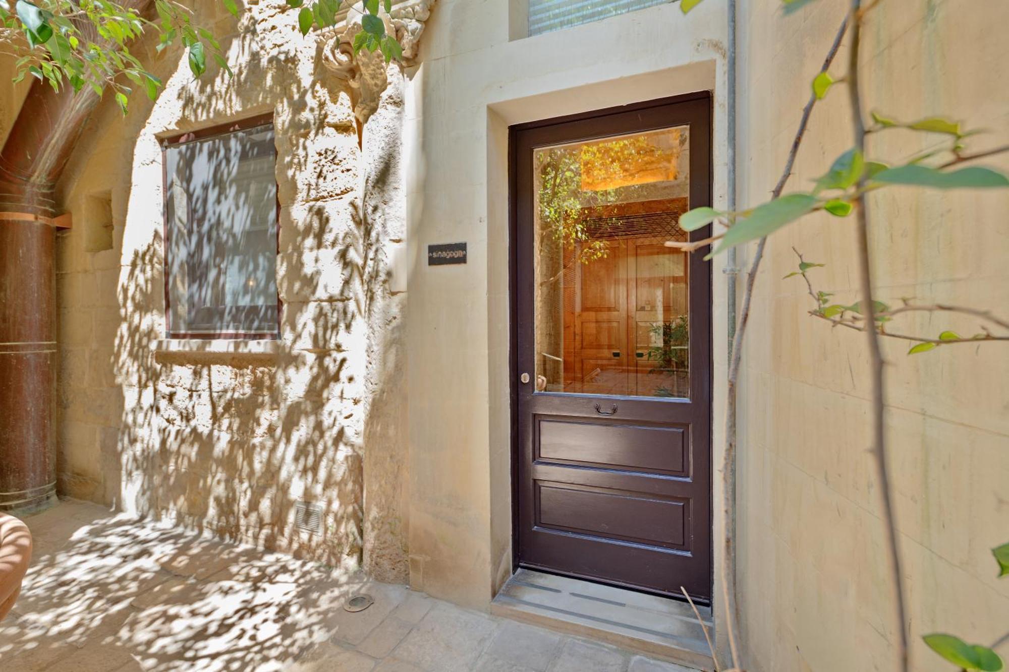 Palazzo Persone Dimora Storica Acomodação com café da manhã Lecce Exterior foto